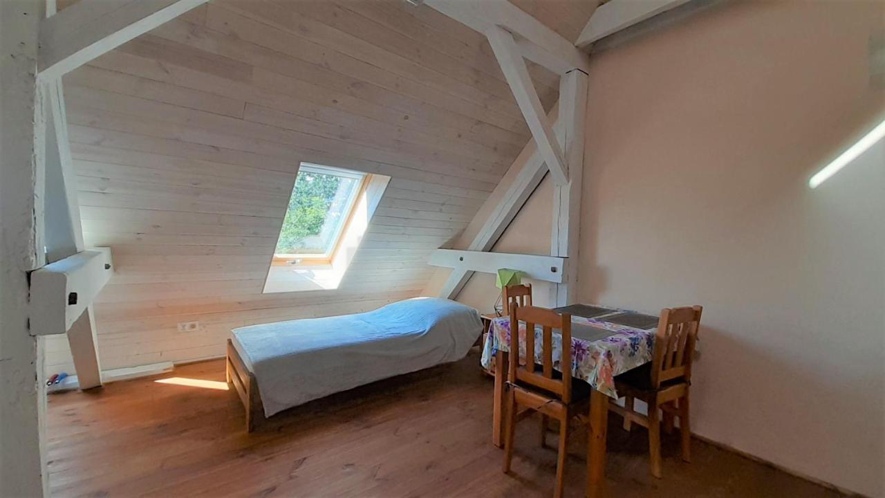 Driepersoonskamer met Eigen Badkamer