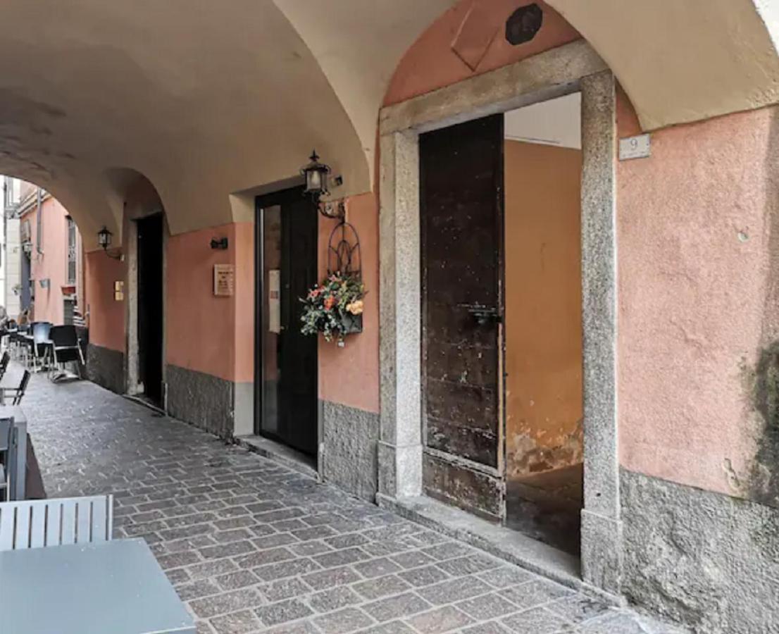 POETI&MISùLTIN. POESIA E VACANZA SUL LAGO - B&B Menaggio