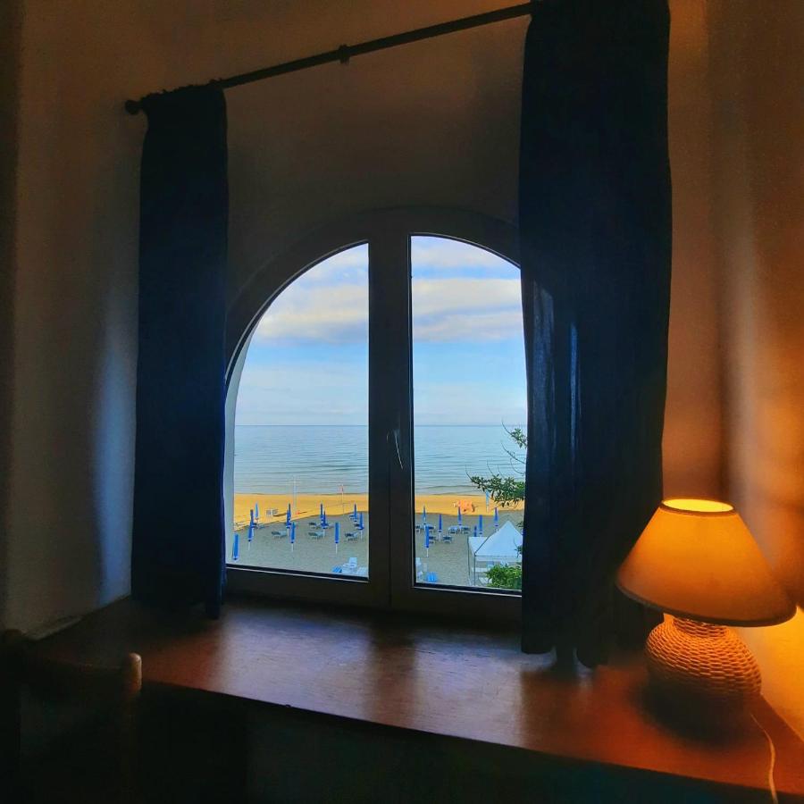 Studio with Sea View