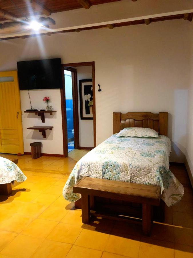 Chambre Familiale avec Salle de Bains Privative
