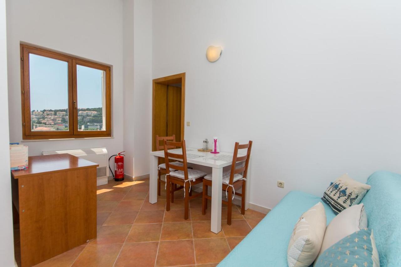 MODERN APARTMENT WITH SEA VIEW - Ferienwohnung Dubrovnik