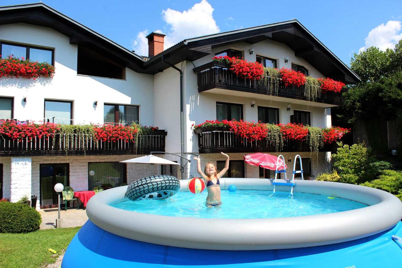Garden Apartments Janša - Bed and Breakfast Radovljica