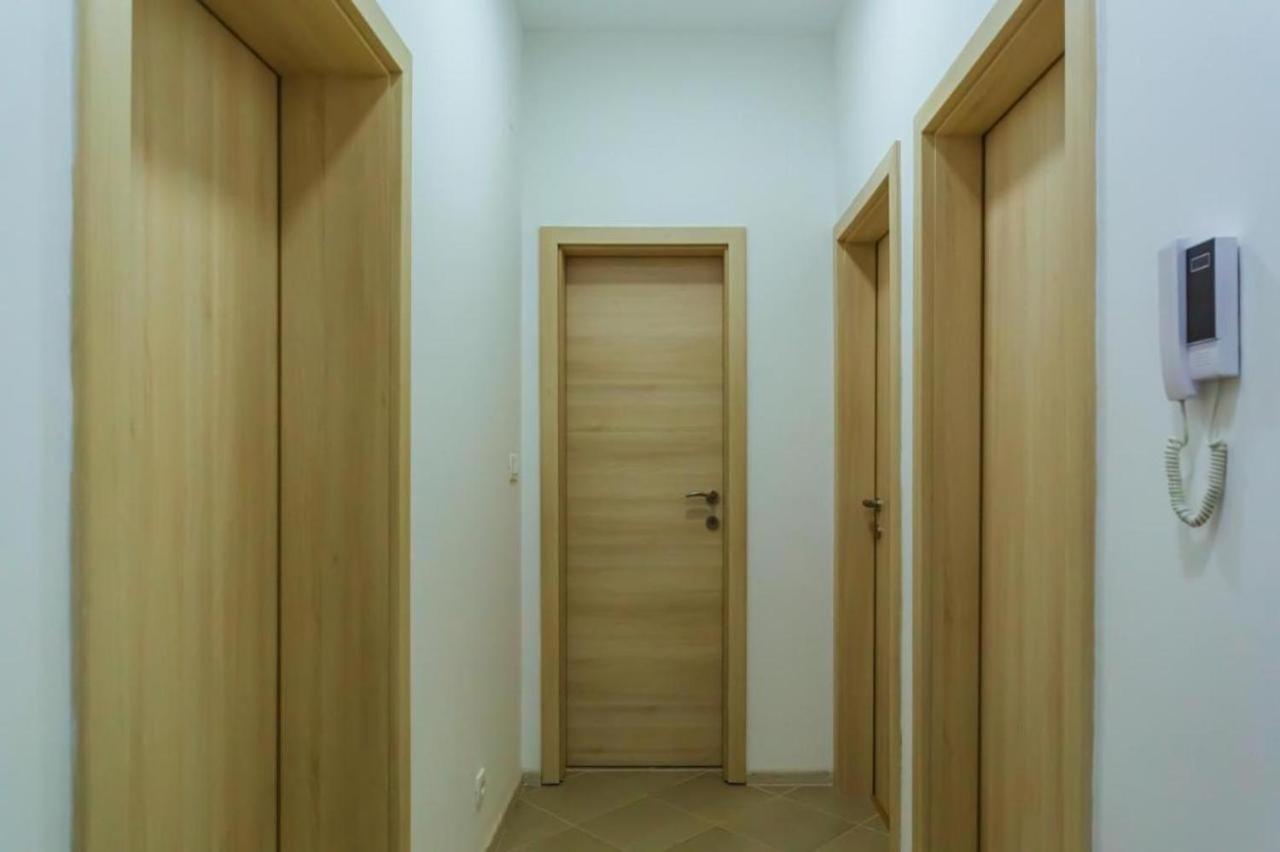 Engora 2 - B&B Petrovac na Moru