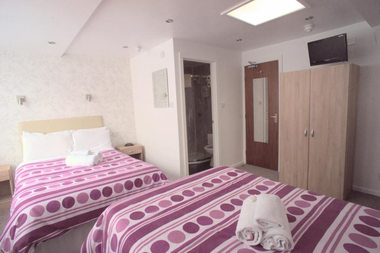 Family Room (4 Adults)