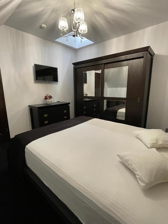 Suite with Spa Bath
