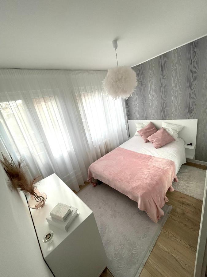 La bella casa, SELF CHECK-IN, FREE PARKING - Ferienwohnung Osijek