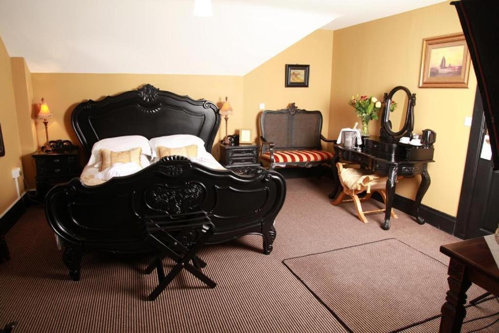 Superior Zimmer mit Kingsize-Bett