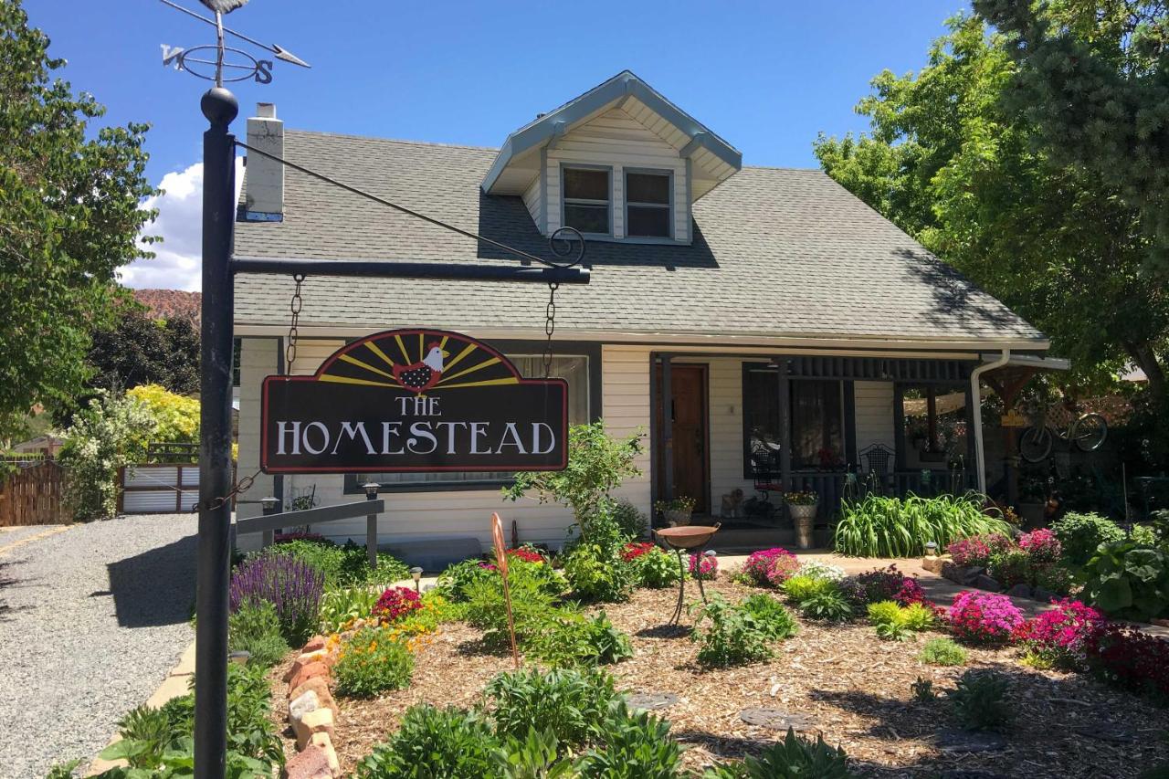 Charming Cedar City Retreat - Walk to Downtown! - B&B