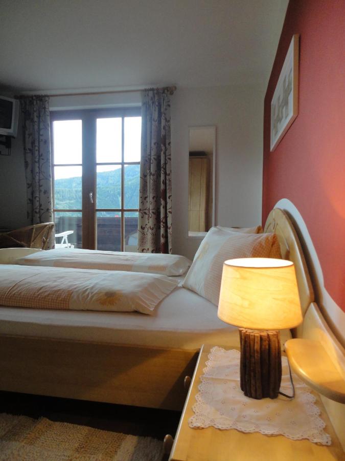 Doppelzimmer mit Balkon