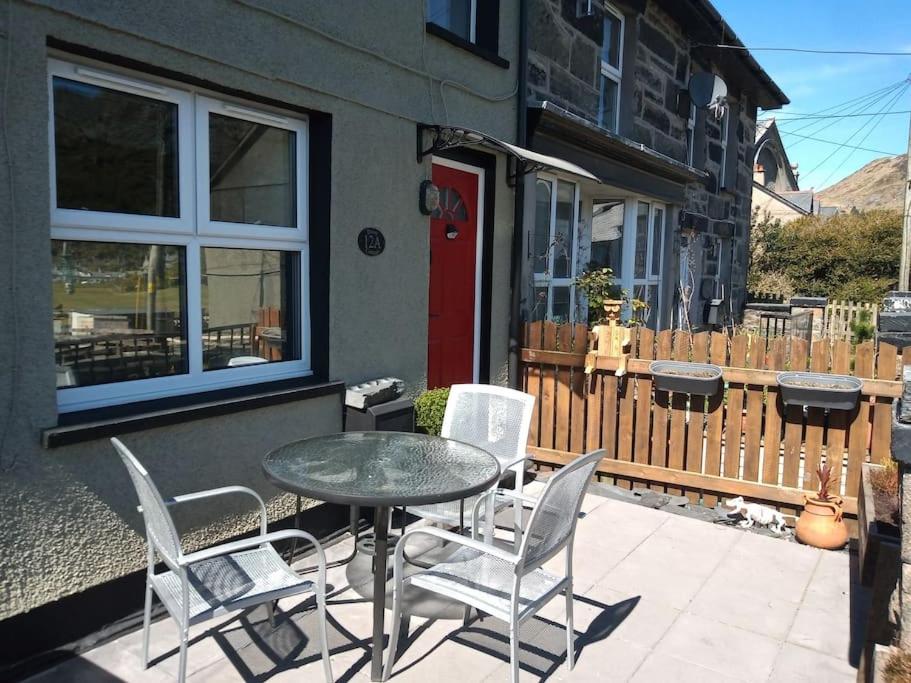 B&B Blaenau-Ffestiniog - Daisys cottage. Blaenau ffestiniog. - Bed and Breakfast Blaenau-Ffestiniog