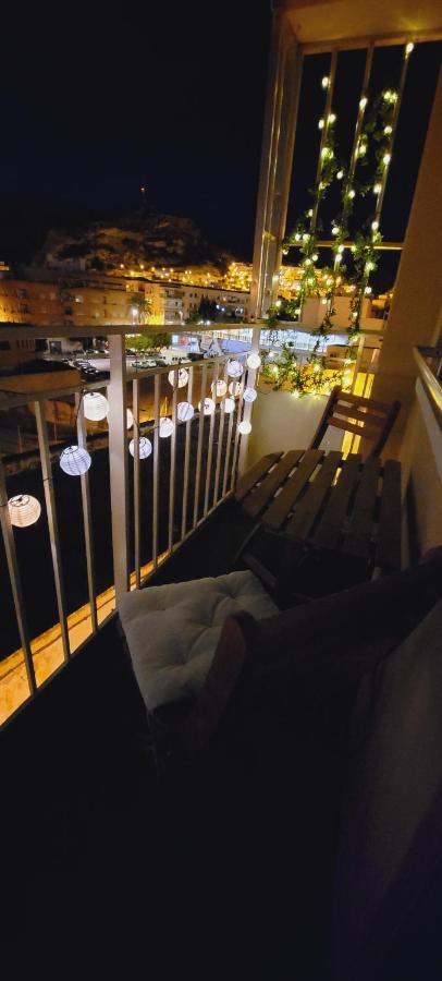 ALMERIA SOL Y SUR APARTMENTO - Netflix y Parking GRATUITO - Ferienwohnung