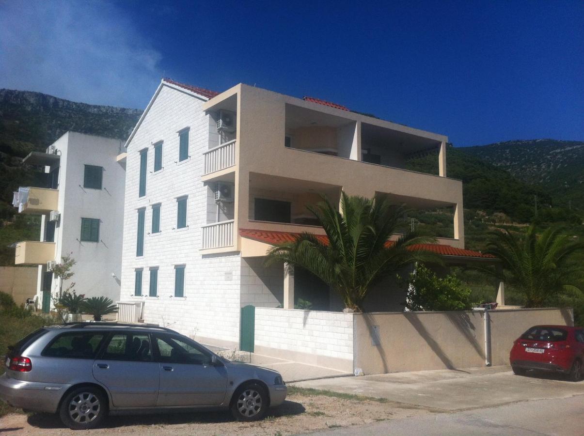 Apartments Josip - Ferienwohnung Bol