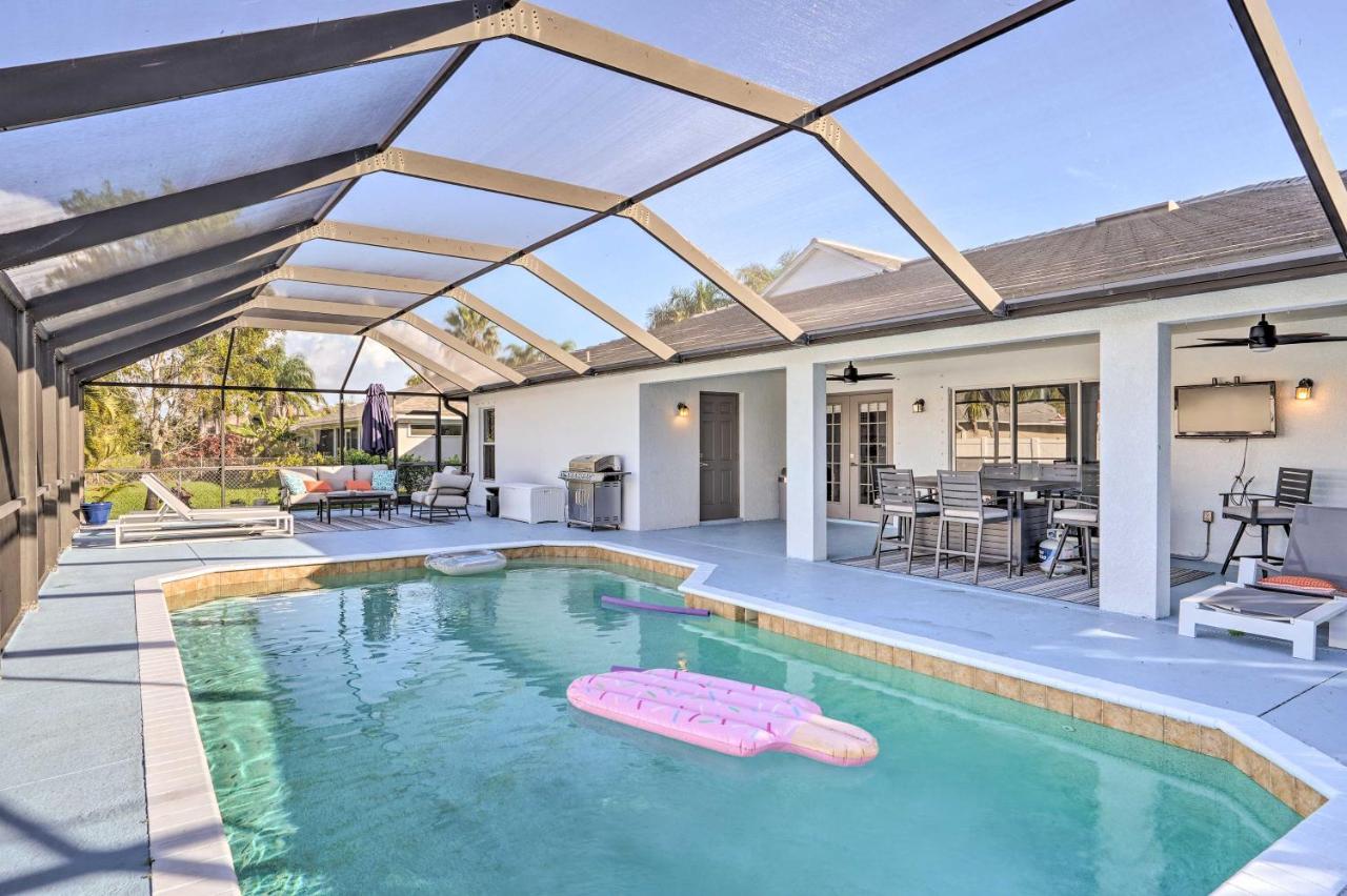 B&B Cape Coral - Sun-Soaked Cape Coral Escape with Heated Pool! - Bed and Breakfast Cape Coral