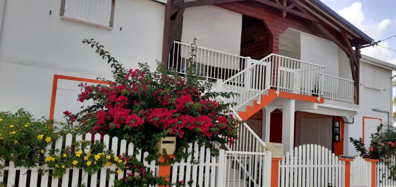 Villa fleurie - Ferienwohnung Anse-Bertrand