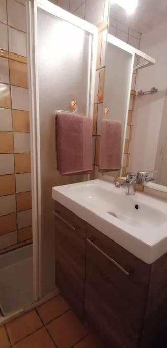 Apartment mit Balkon