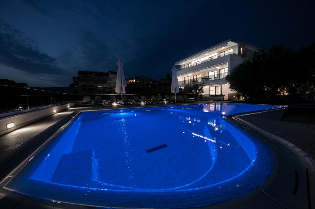Villa Dora - Ferienwohnung Okrug Gornji