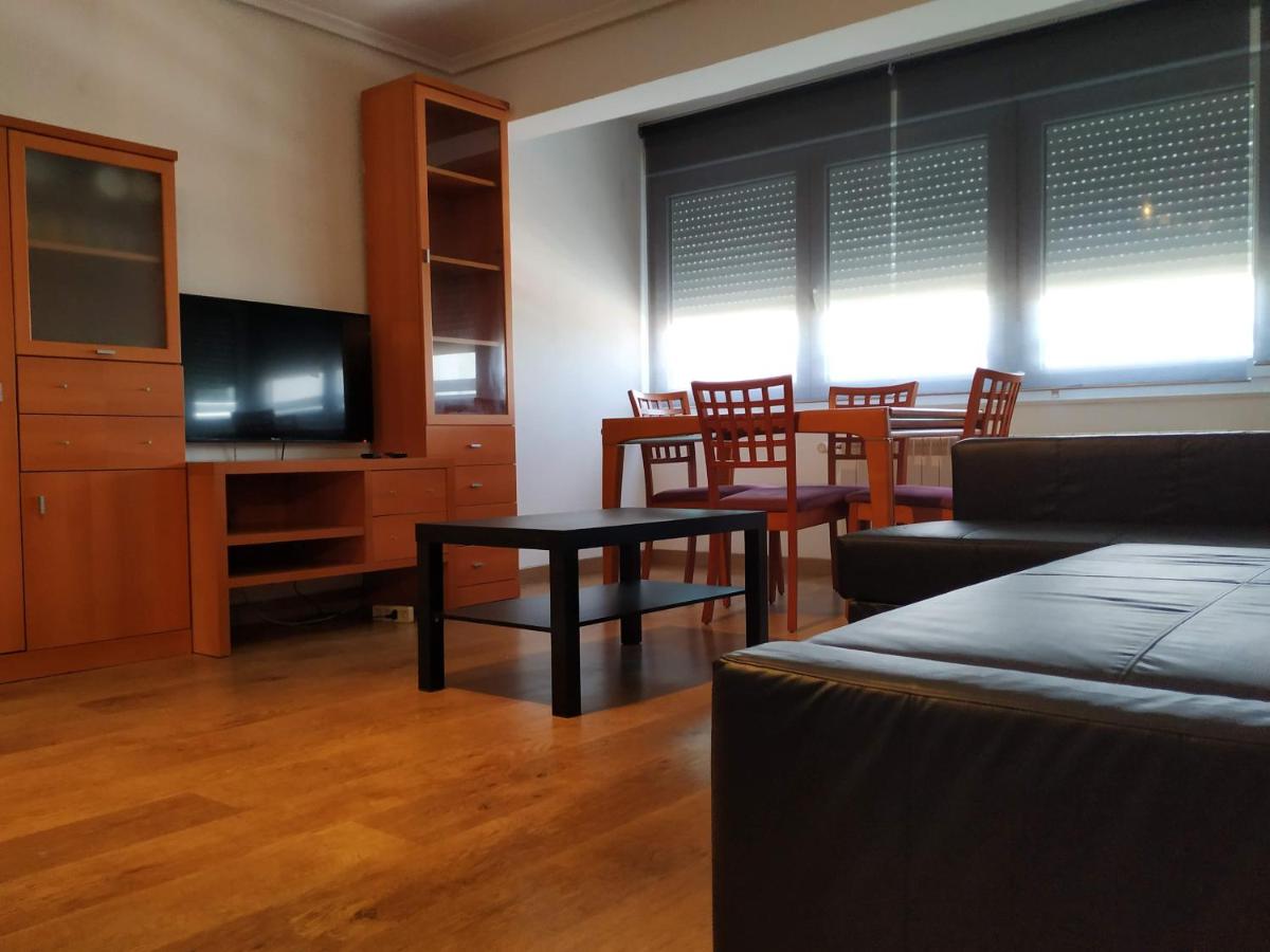 Apartamento TISARET wifi 47-112 - Bed and Breakfast Valladolid