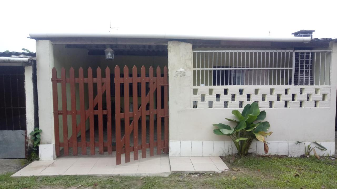 Casa 2 minutos a pé da Praia de INDAIÁ - B&B
