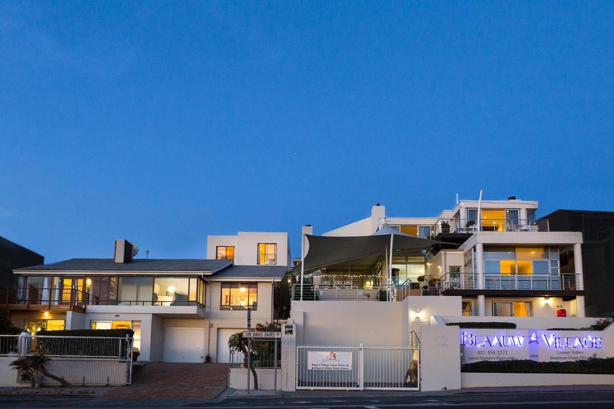 B&B Bloubergstrand - Blaauw Village Guest House - Bed and Breakfast Bloubergstrand