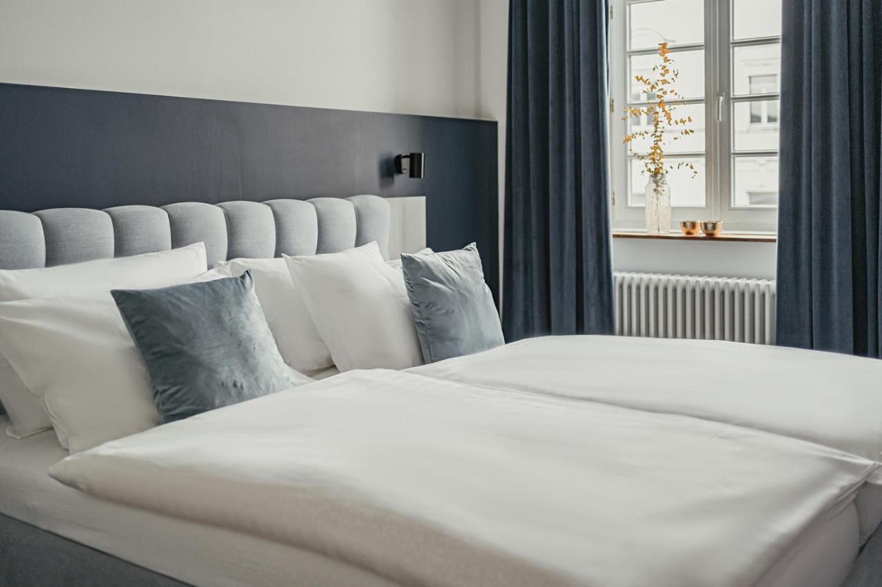 Deluxe One-Bedroom Apartment with City View