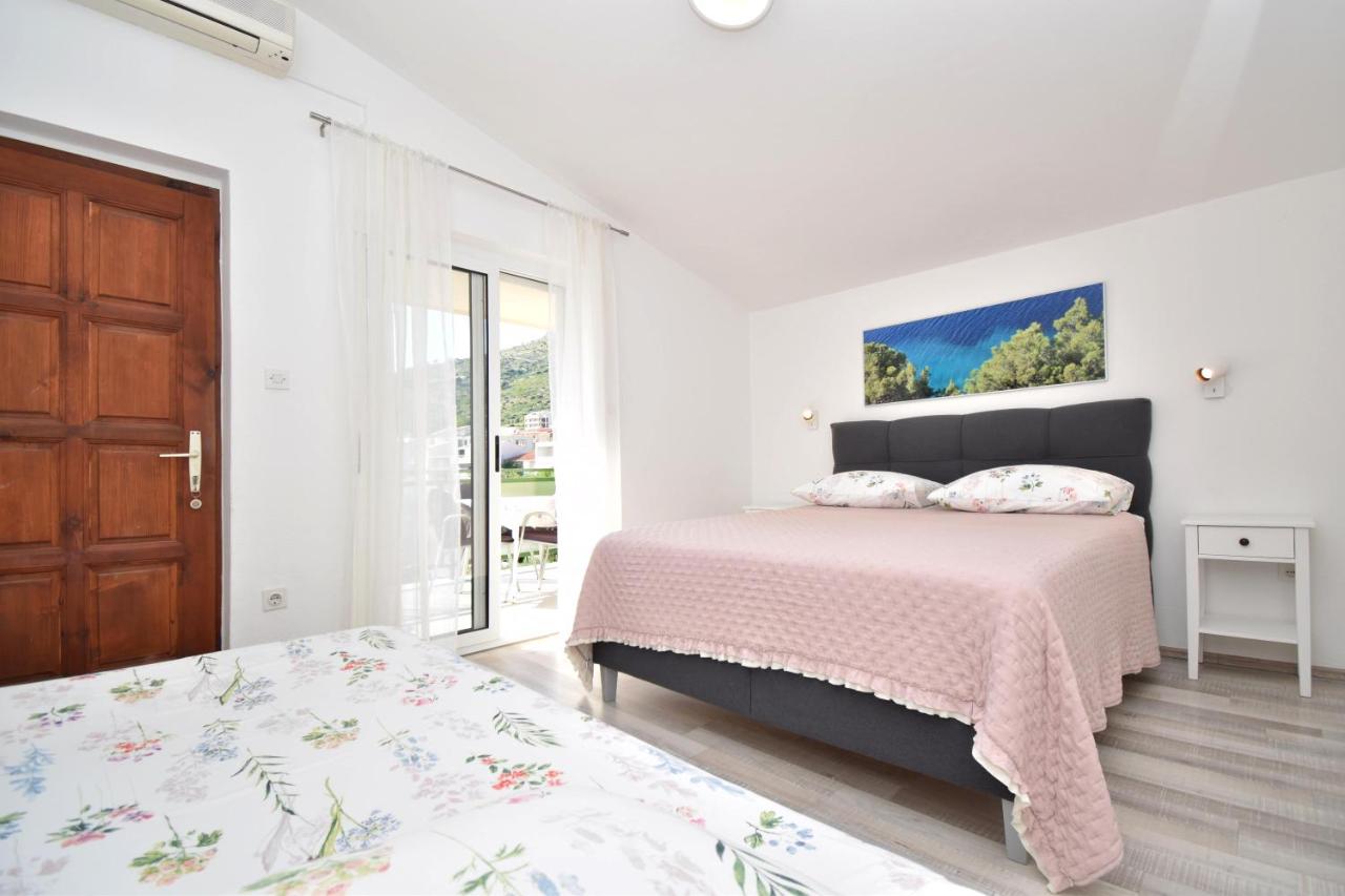 Apartment Ana - B&B