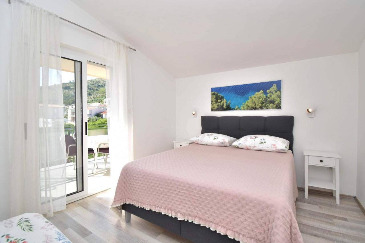 Apartment Ana - B&B Tučepi