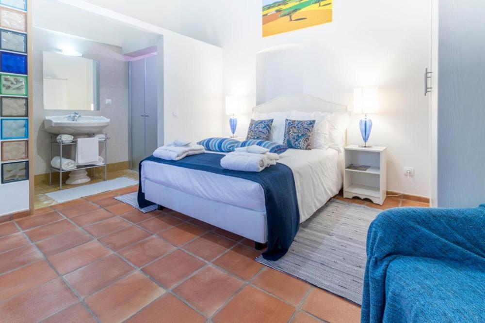 Chambre Double - Accessible aux Personnes à Mobilité Réduite 