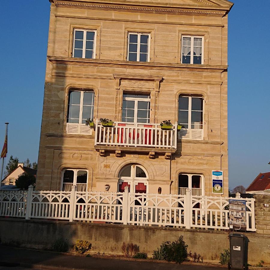 JOYEUX REVEIL - B&B