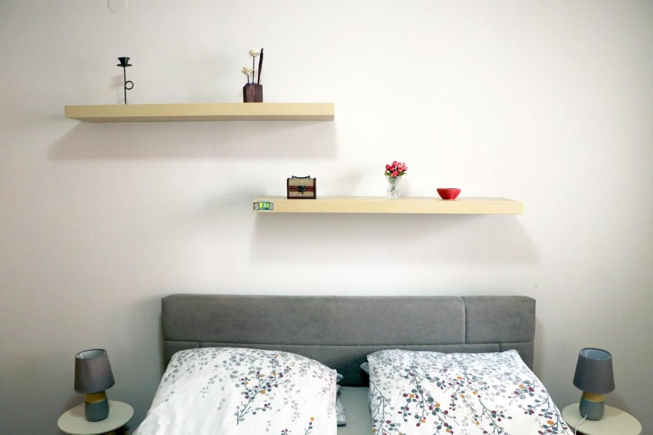 B&B Skopje - Spacious modern apartment Aerodrom - Bed and Breakfast Skopje