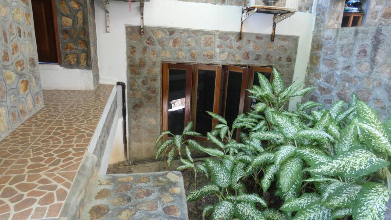 Deluxe Queen Room with Sea View