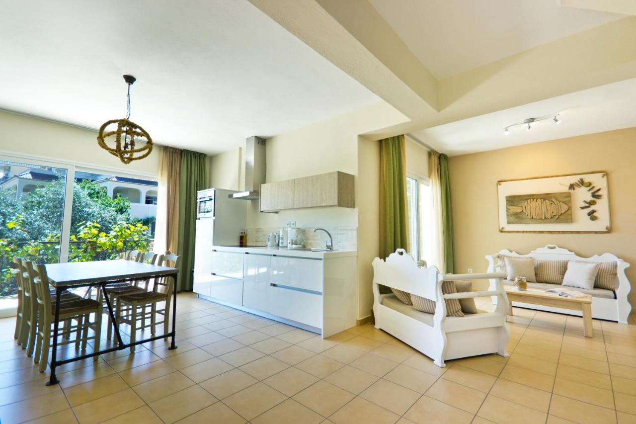 Villa de 2 dormitorios con piscina privada (4 adultos + 2 niños) 