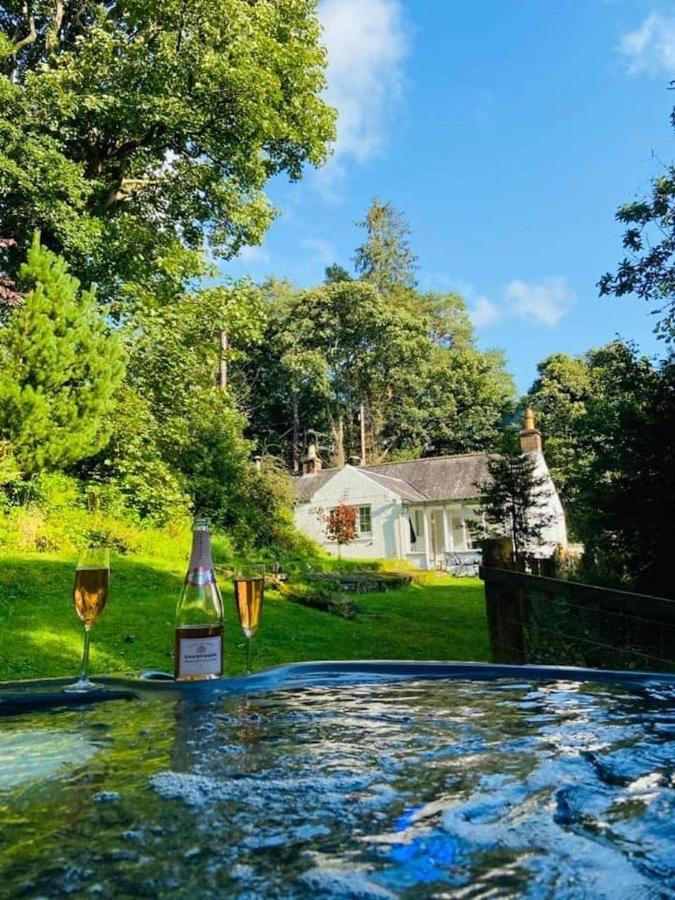 Scaurbridge Cottage with Hot Tub and Sauna - B&B