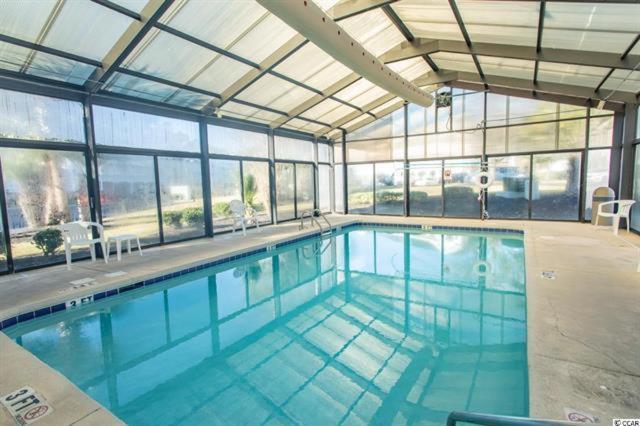 Ground Floor Condo 2 bed 2 bath Riverwalk at Arrowhead Country Club Unit 104 - B&B