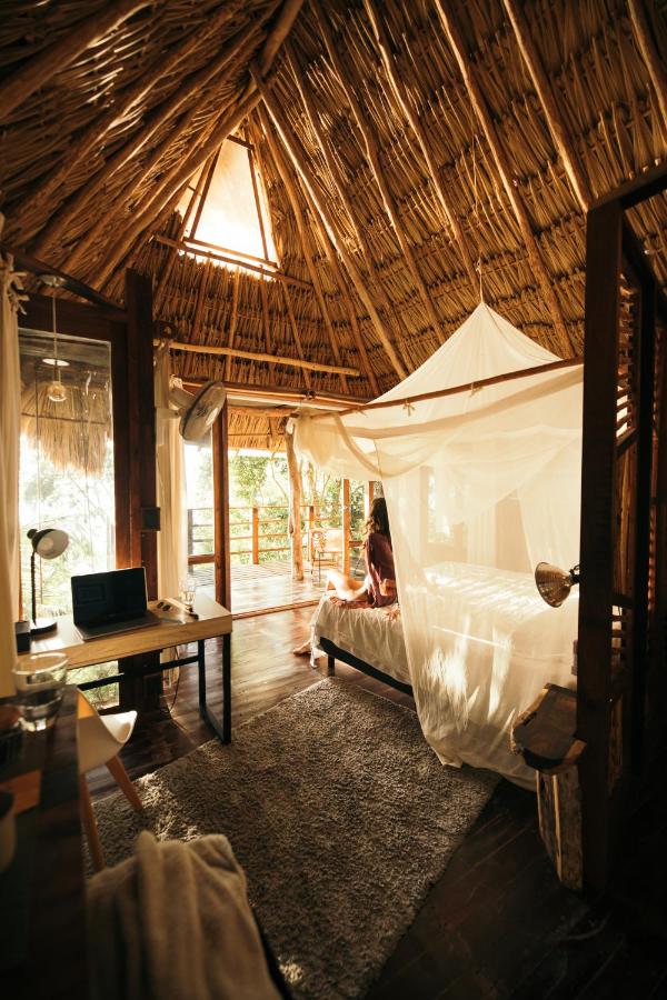 Bungalow Lit King-Size avec Ventilateur - Vue sur Lac - Étage Supérieur