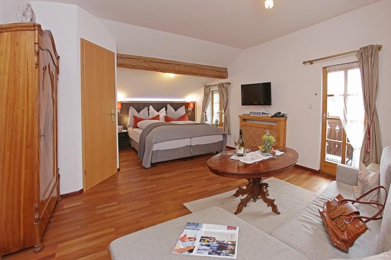 Basic Triple Room
