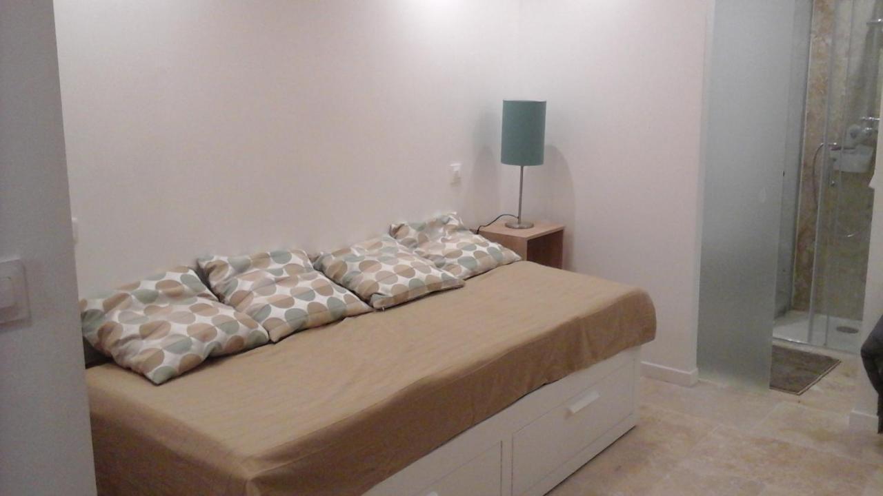 Deluxe Double Studio