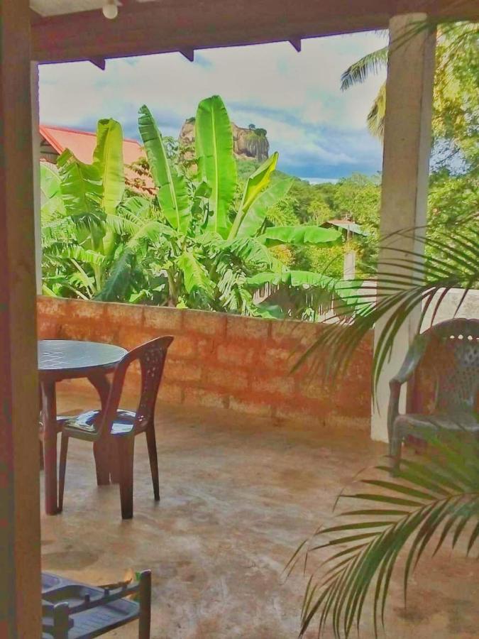 Rithu Homestay - B&B