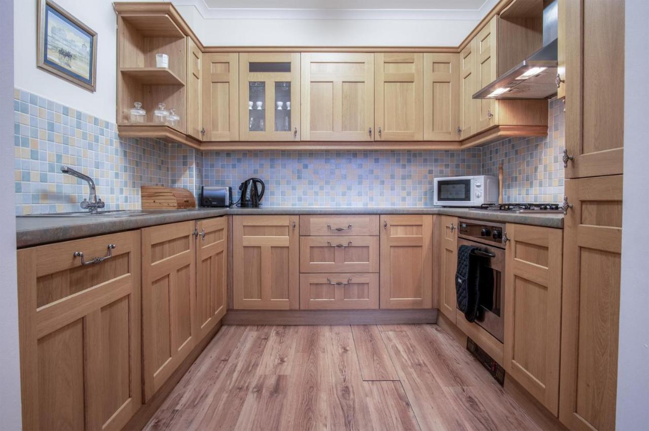 Arcadia - 1 Bedroom Apartment - Tenby - Chambres d’hôtes