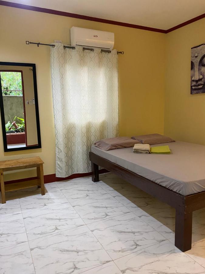 Queen Room with Garden View