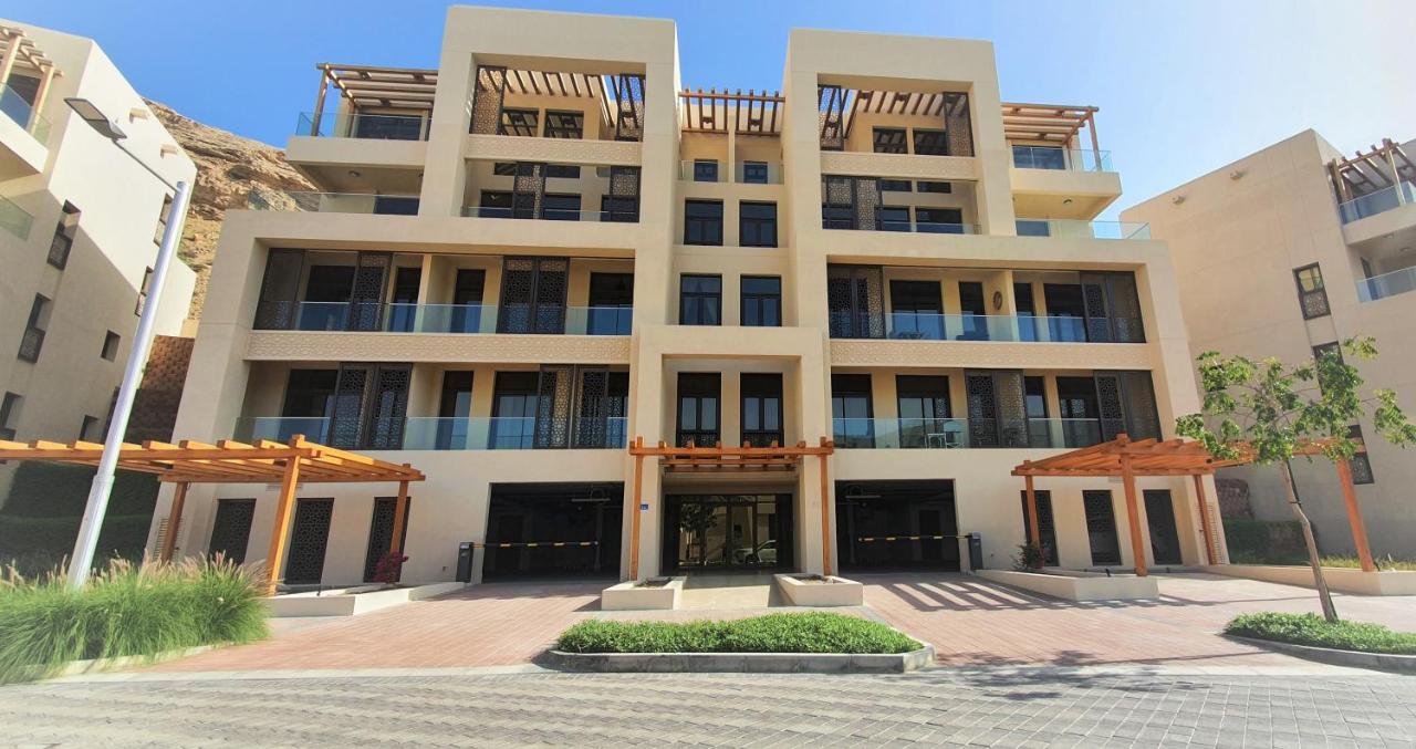ONE Guest Place Elegant 2BHK Apartment in Muscat Bay - B&B Muscat