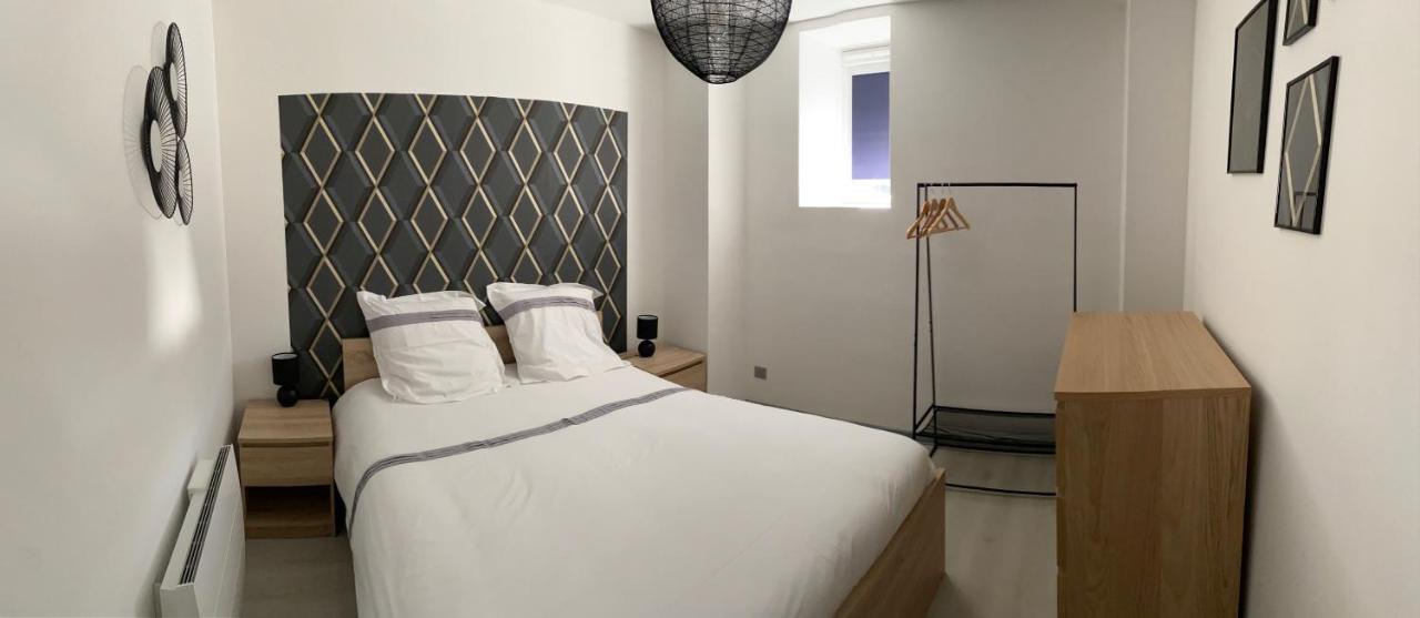 Résidence avec un T3 un T2 et un STUDIO en Centre Ville d Argeles-Gazost - Bed and Breakfast