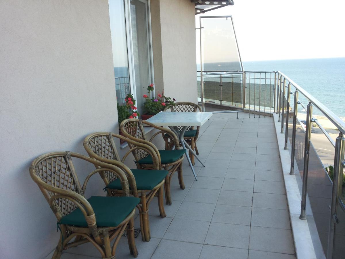 Appartamento con 1 Camera da Letto e Vista Mare 