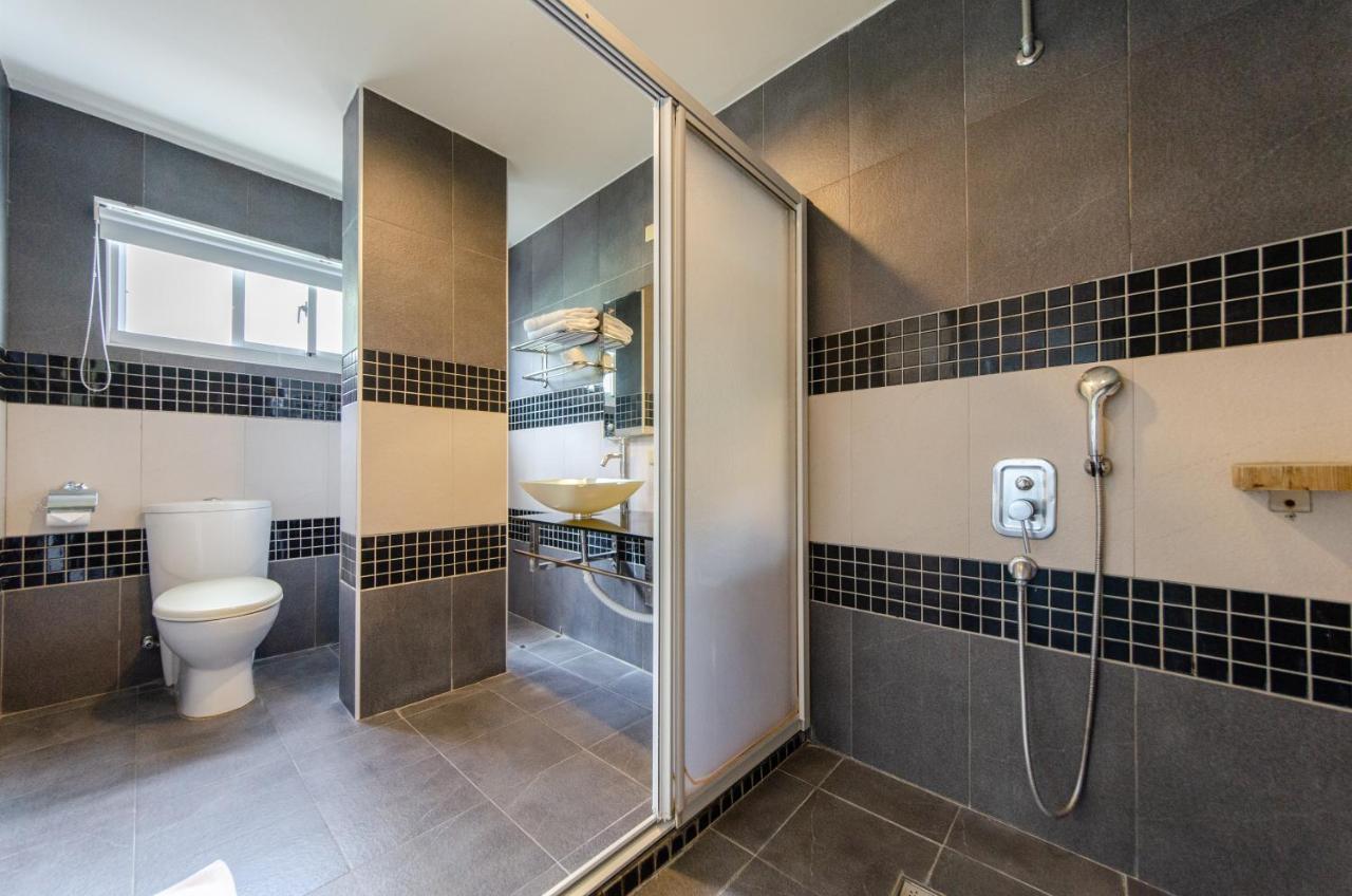 Classic Double Room with Shower