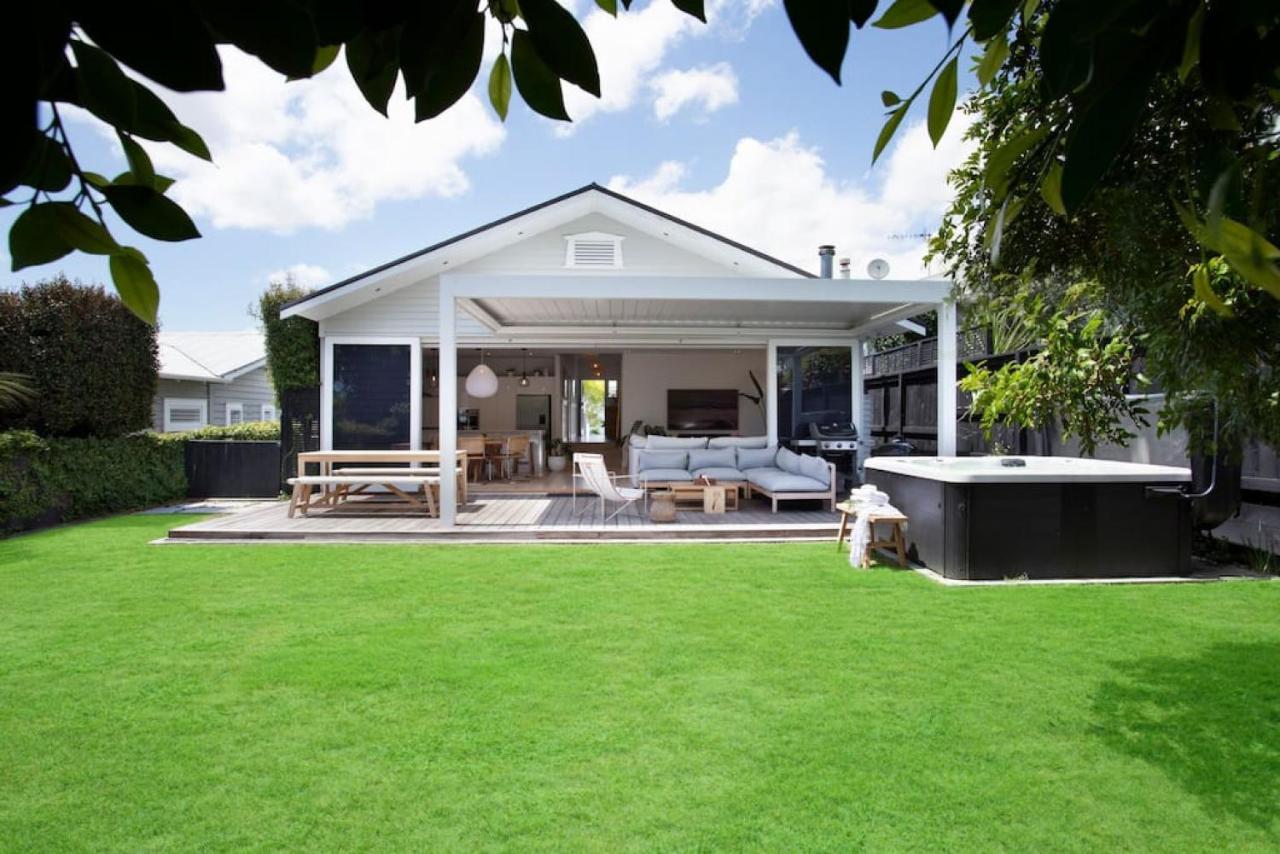 B&B Auckland - Executive State-Of-The-Art Home - Fibre and Spa - Bed and Breakfast Auckland