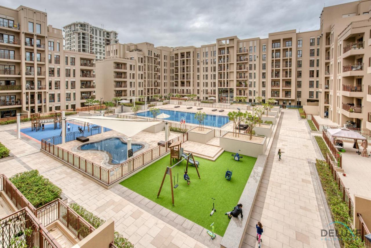 Exquisite 2BR at Zahra Breeze Dubailand by Deluxe Holiday Homes - Chambres d'hôtes Dubaï