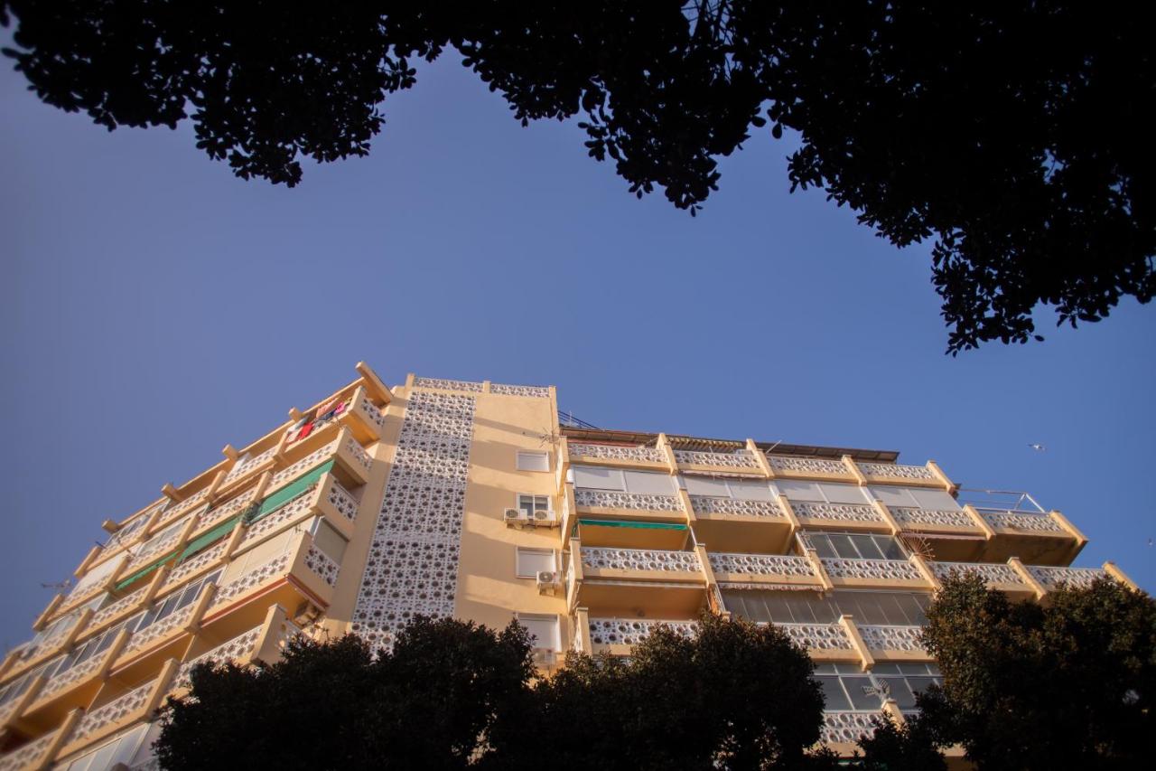 One-Bedroom Apartment with View