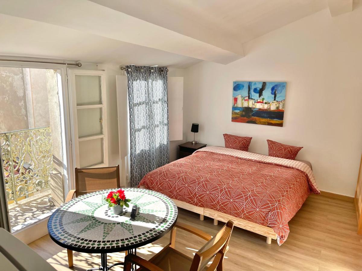 Studio Apartment with Balcony 4th floor