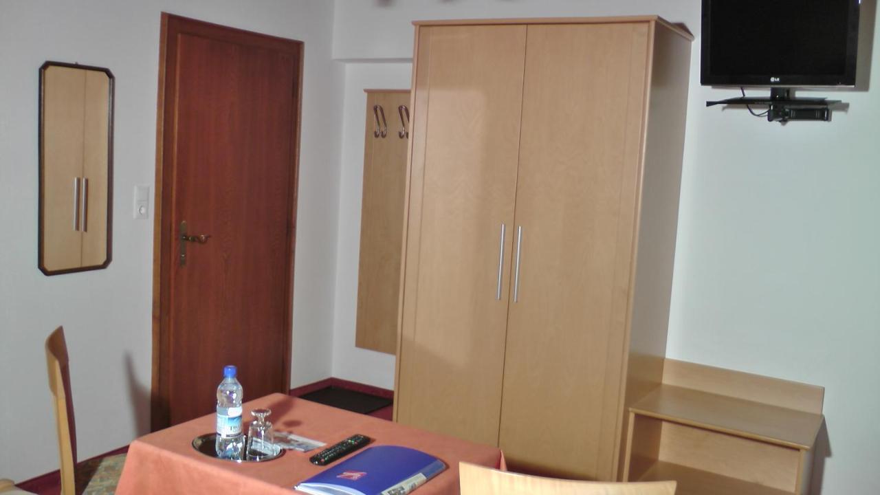 Doppelzimmer mit Balkon