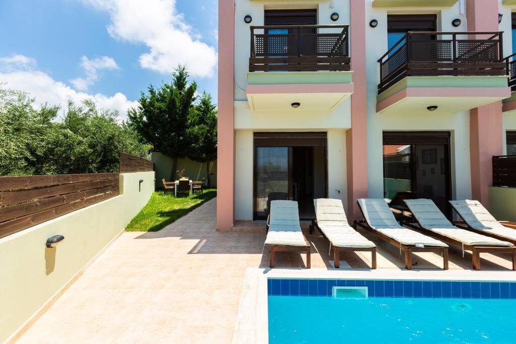 Villa Ekali - B&B Pagkalochórion