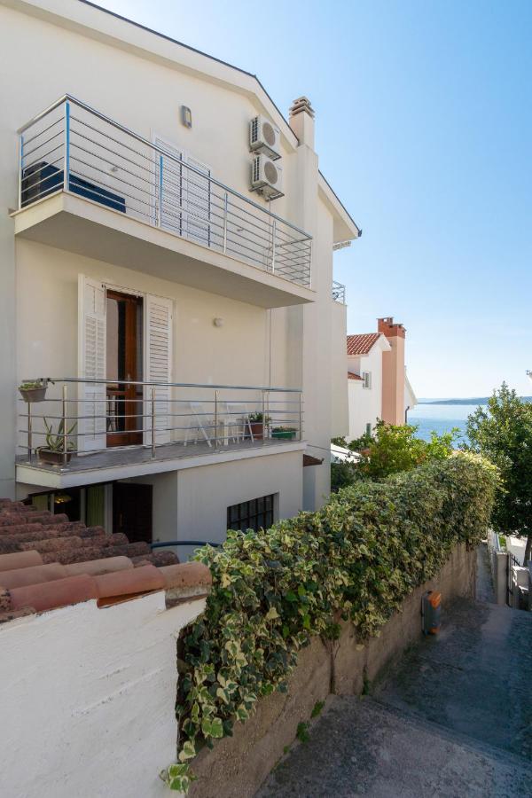 Villa Rustica Apartment - Bed and Breakfast